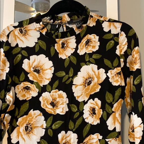 Romper - Picture 2 of 2